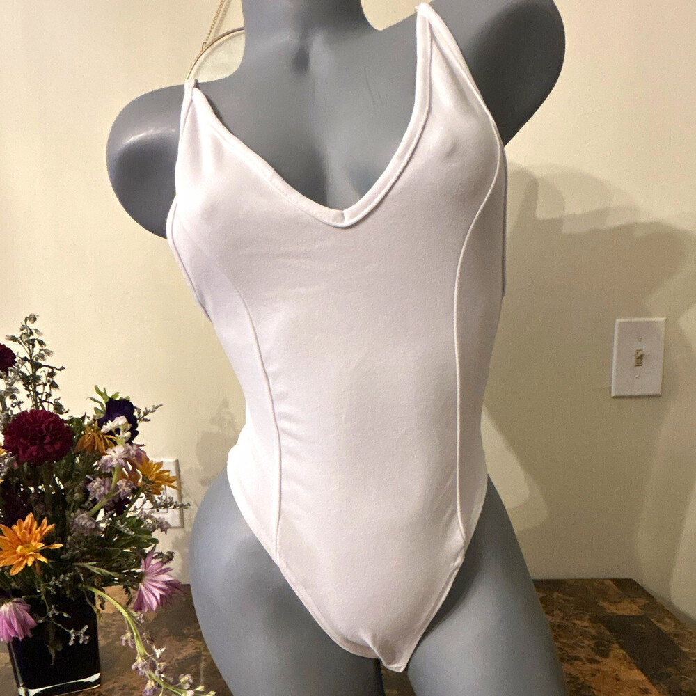 PrettyLittleThing White Spaghetti Strap High Leg Thong Bodysuit USA 0 UK 4
